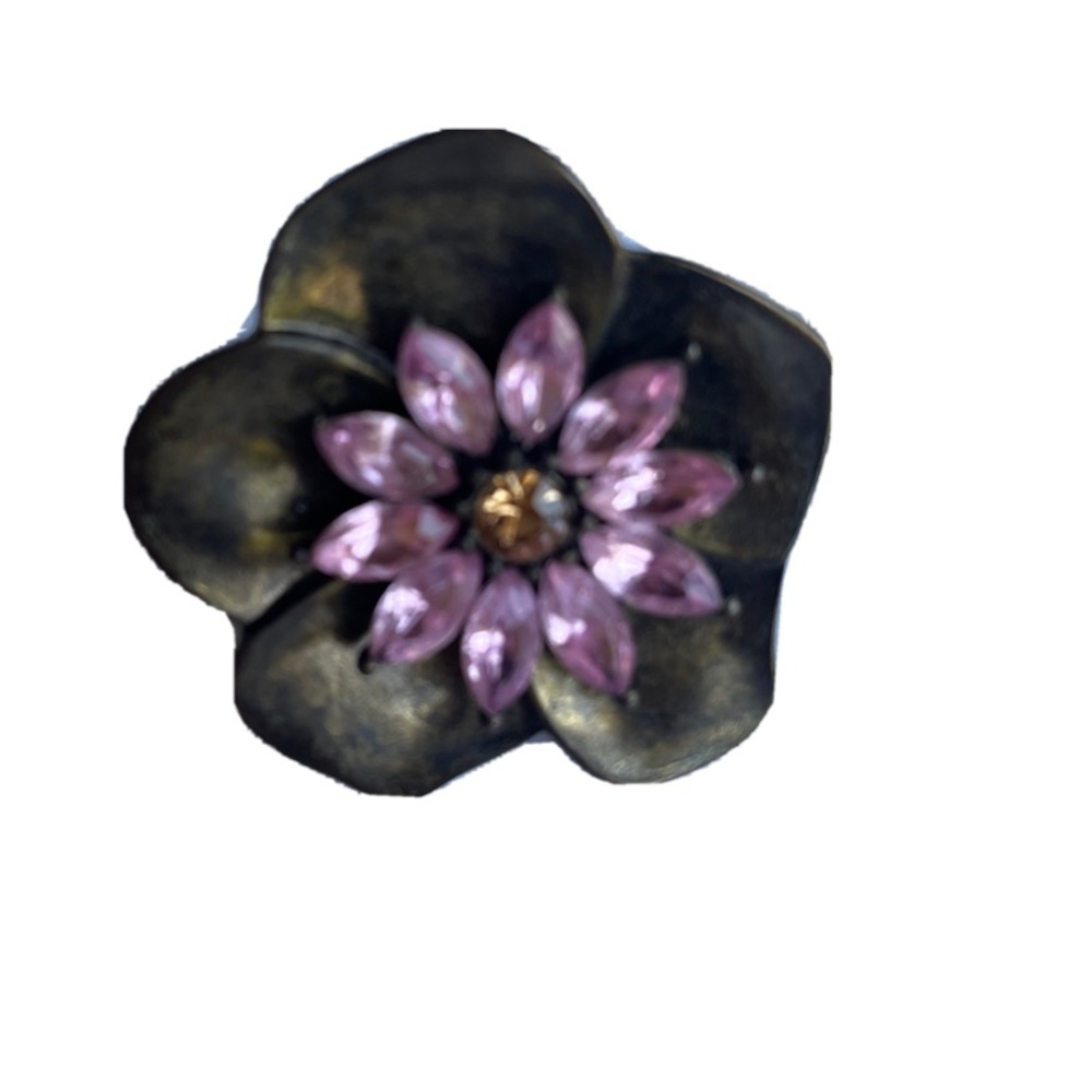 Flower ring. Pink. Size 7.